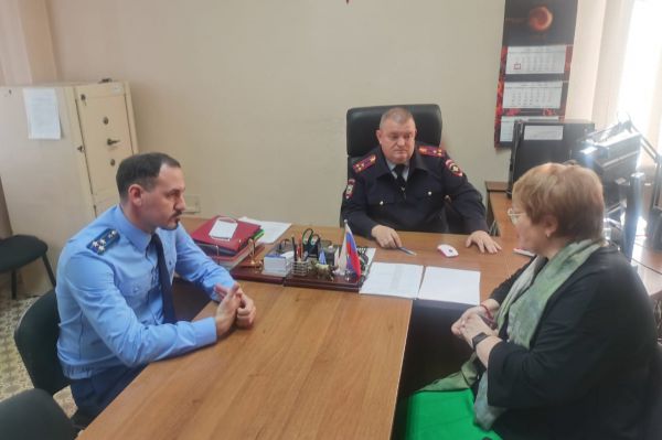 Свердловский омбудсмен Татьяна Мерзлякова посетила отдел полиции Ревды