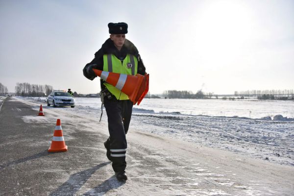 Движение на трассе Екатеринбург-Пермь временно перекрыли из-за ДТП