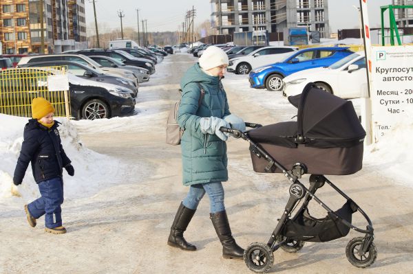Помощь новым папам и мамам: как в Екатеринбурге работает Школа приемных родителей