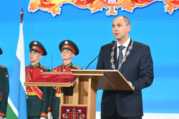 Денис Паслер принес присягу на верность уральцам