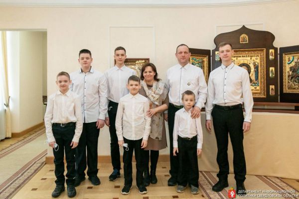 В Свердловской области создали оргкомитет по проведению Года семьи
