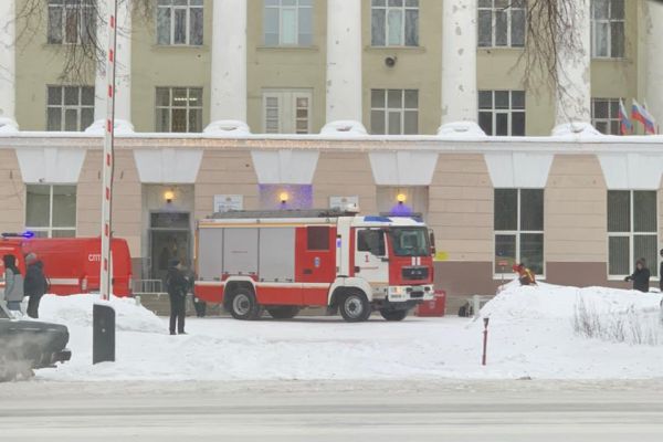 Прокуратура проводит проверку в связи с пожаром в Уральском политехническом колледже