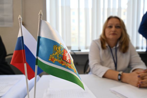 Старт дан: в Свердловской области начались досрочные выборы