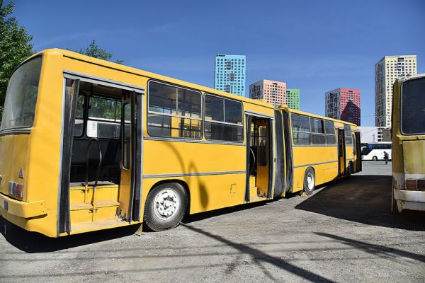 Власти Екатеринбурга попросили у Минтранса деньги на покупку автобусов с «гармошкой»