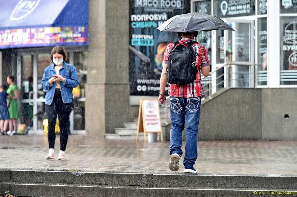 На Свердловскую область надвигаются дожди и грозы