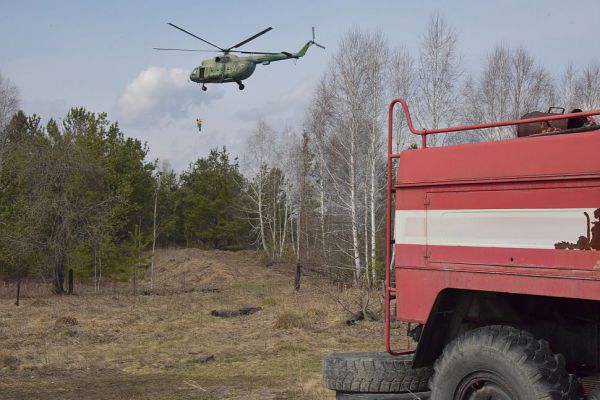 Всего за сутки свердловские спасатели потушили три природных пожара