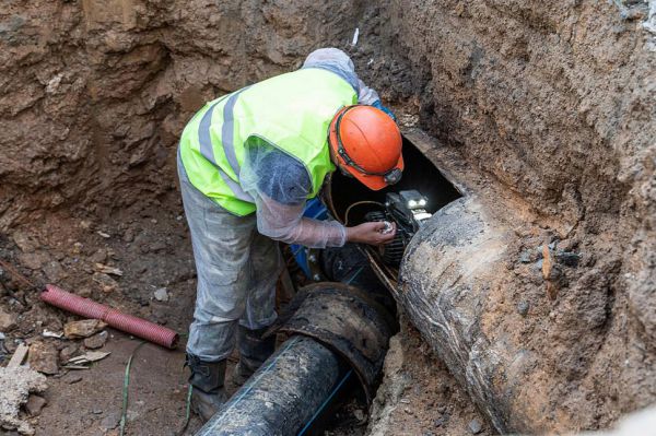 Из-за аварии в Екатеринбурге сотни домов остались без горячей воды