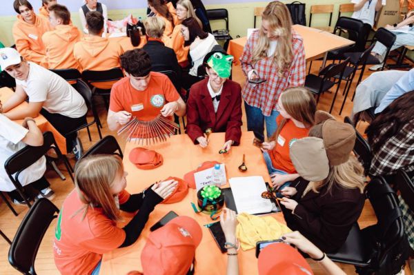 Смелость и уникальный взгляд. Молодых уральцев приглашают создать эскиз мурала для Международного фестиваля молодежи-2026