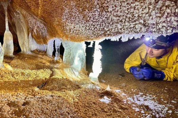 Уральские исследователи увеличили протяженность легендарной пещеры «Чёрный Кот» в Режевском природно-минералогическом заказнике