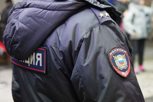 В Екатеринбурге задержали автохама, который набросился на соседа