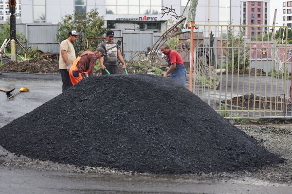 В Екатеринбурге на ремонт дорог потратят более 610 миллионов рублей