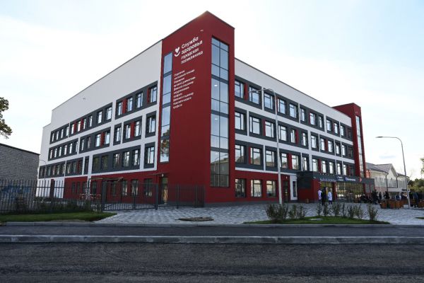 В Артемовском открылась поликлиника на 500 посещений в смену