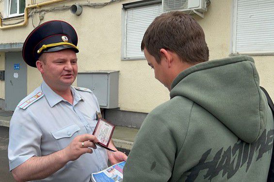 В Екатеринбурге задержали мошенника, забравшего у пенсионерки 1,5 млн рублей