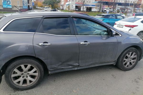 В Екатеринбурге мужчина выплатил долги по налогам и ЖКХ после ареста автомобиля