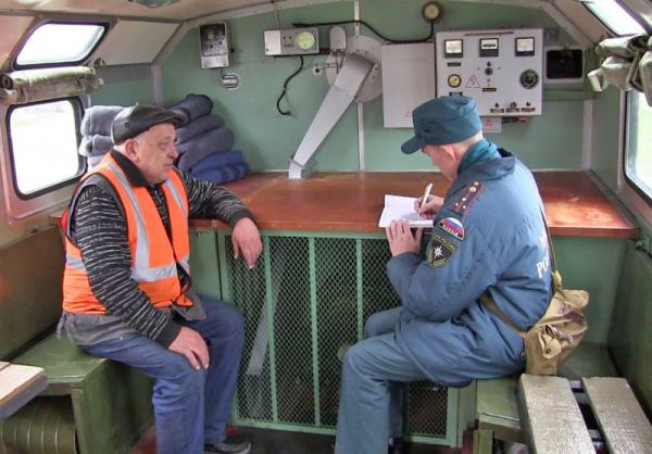 Спасатели МЧС проверили готовность мобильных пунктов обогрева