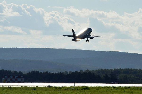 «Уральские авиалинии» вернули деньги более 50 тысячам пассажиров за отмененные весной рейсы