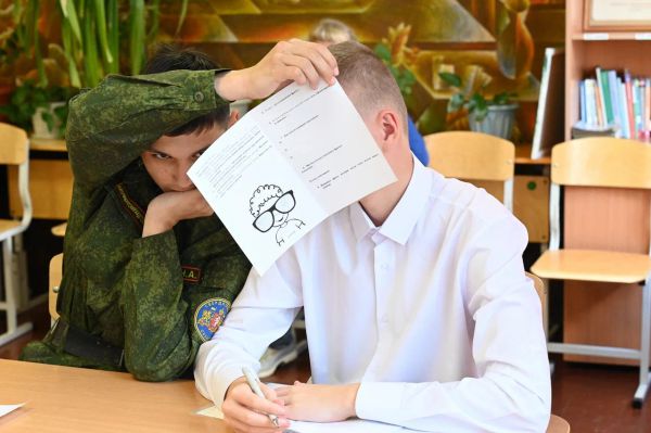 Качество подготовки свердловских школьников проверили тренировочным экзаменом