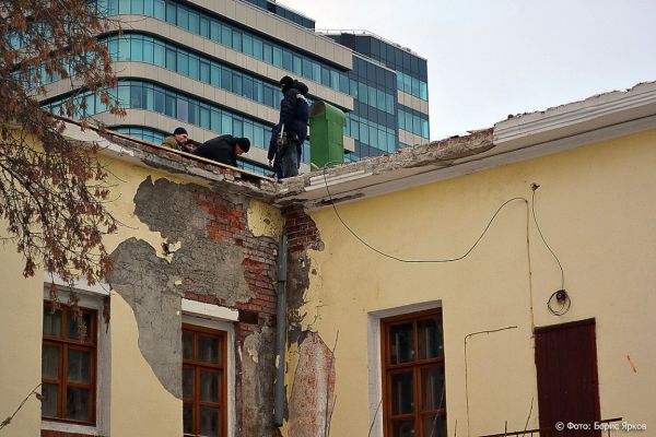 В Екатеринбурге в 2024 году капитально отремонтируют 140 домов