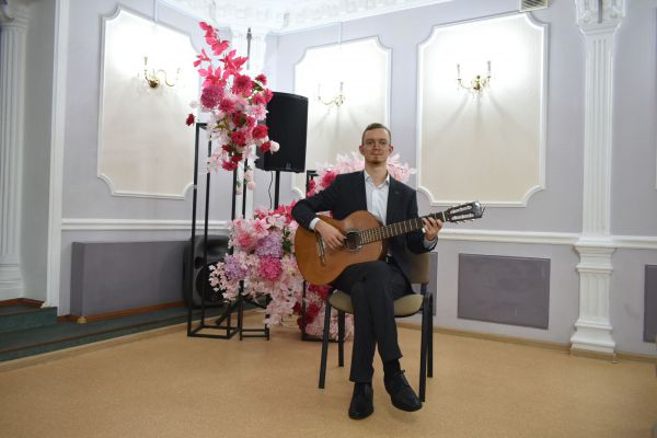 Умение раскрывать таланты: в юбилейный год в детскую школу искусств Красноуфимска устроился земский работник культуры