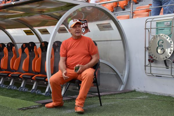 Президент «Урала» Иванов пообещал не увольнять главного тренера до конца сезона