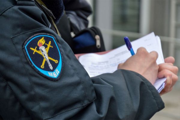 В Екатеринбурге в подростка выстрелили из аэрозольного пистолета