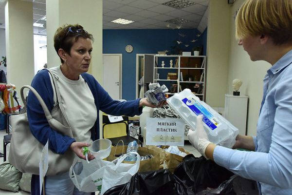 70 процентов  россиян готовы хоть сейчас разделять домашний мусор