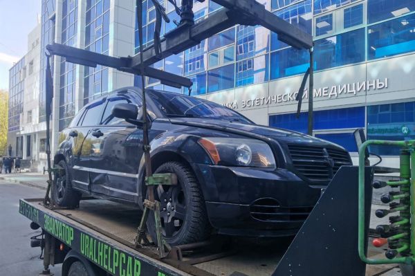 Житель Екатеринбурга лишился автомобиля Dodge из-за долгов по алиментам