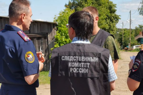 В Свердловской области отправили в колонию мужчину, ранившего школьницу