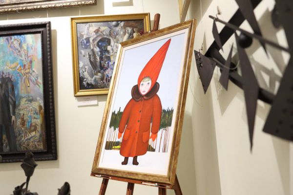 Знаменитая «Полина» и кованые розы: в Екатеринбурге открылась выставка Александра Лысякова