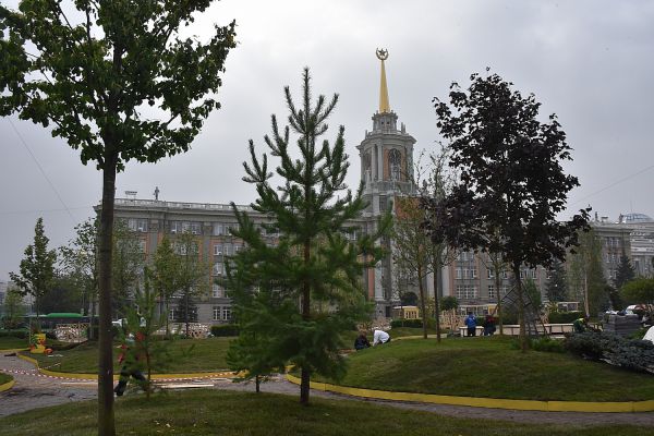 Когда площадь 1905 года станет сквером: стали известны сроки