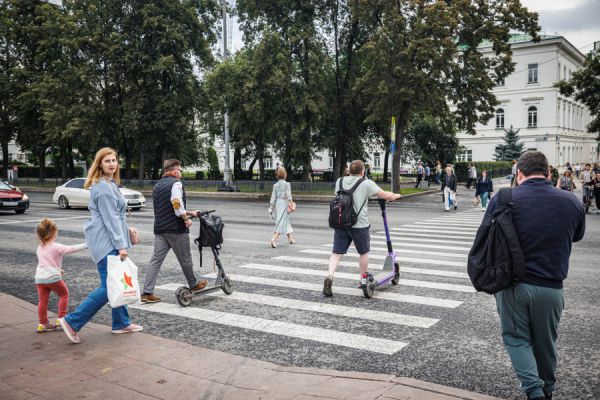 Число самокатчиков в уральской столице увеличилось почти в 4 раза, выросло и количество ДТП