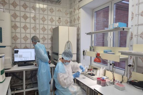 Свердловские врачи получили оборудование для экспресс-диагностики инфекций у детей