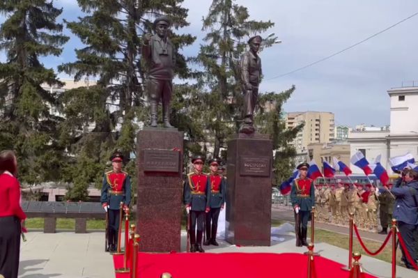 В Екатеринбурге открыли памятник Герою Советского Союза Валерию Востротину