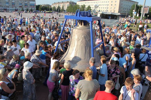 В Каменске-Уральском в 12-й раз прошел фестиваль колокольных звонов