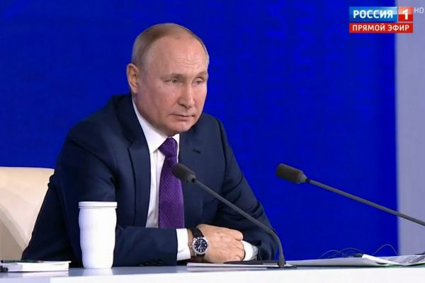 Владимир Путин рассказал, почему он не ездит в отпуск с Мишустиным