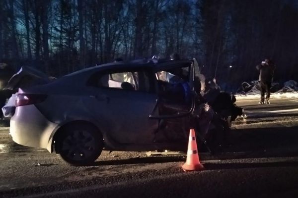 Пять человек погибли в ДТП в Свердловской области