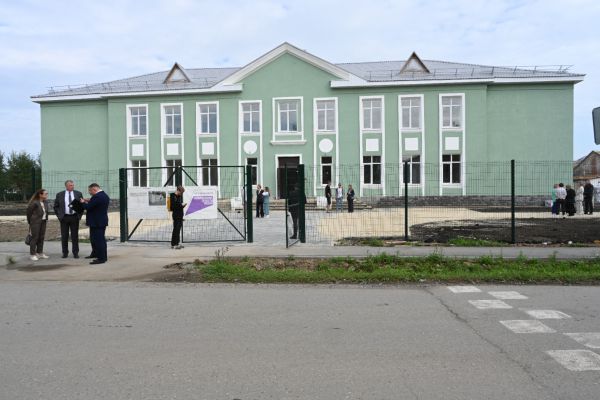 Обновленная школа и Центр народного творчество откроются этой осенью в Свердловской области