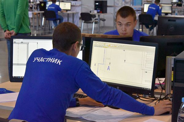 Екатеринбургские программисты стали одними из лидеров на состязаниях в Ижевске