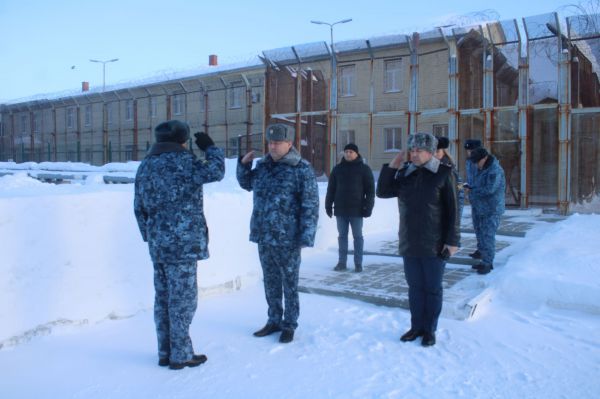 Произвели продукции на 13 миллионов рублей: начальник свердловского ГУФСИН подвел итоги года в колонии