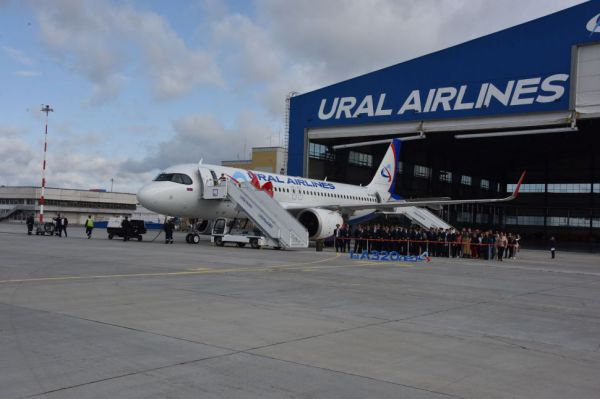 «Уральские авиалинии» вновь запускают прямые рейсы из Кольцово в Узбекистан