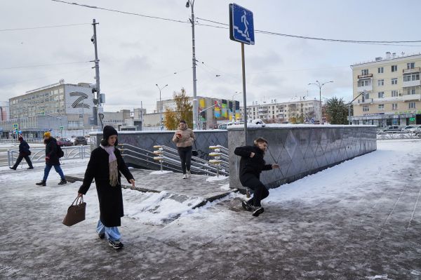 Екатеринбурженка отсудила у коммунальщиков компенсацию за падение на скользком тротуаре