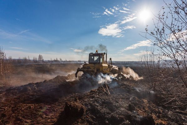 Борцам с лесными пожарами в Свердловской области выделят более 160 миллионов рублей