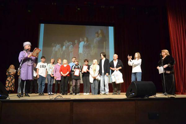 Артисты Невьянского народного театра драмы покорили столичный фестиваль