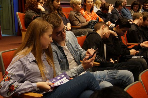 В июне свердловчане смогут бесплатно посмотреть фильмы китайских режиссеров