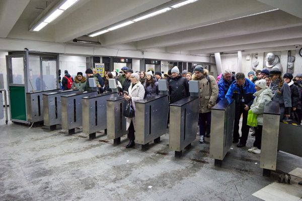 Екатеринбуржцев будут пускать в метро по биометрии