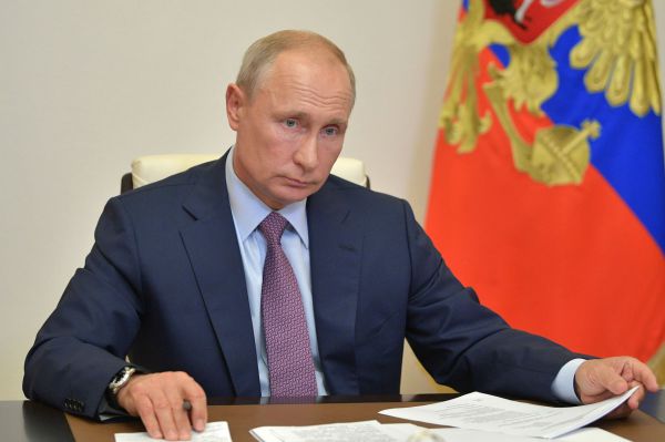 Владимир Путин обсудит со специалистами санитарно-эпидемическую ситуацию в стране