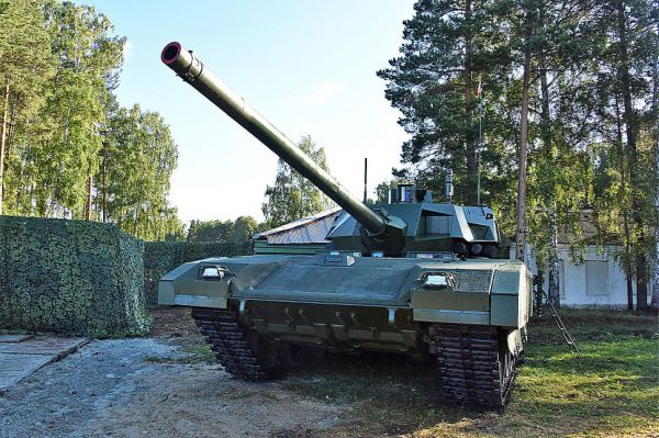 Броня крепка: «Уралвагонзавод» отправил в Российскую армию очередные партии танков