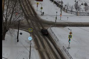 В  Каменске-Уральском обустроили восемь пешеходных переходов к детским садам и школам