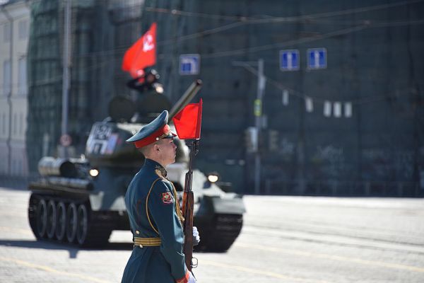 Владимир Путин сообщил о новых выплатах россиянам – деньги получат сотрудники МВД и военные