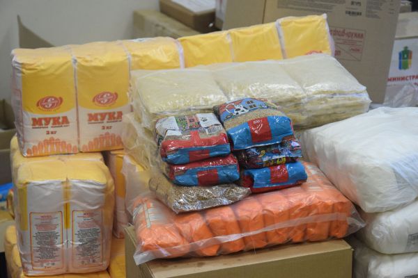 «Помощь нужна разная». Свердловчане собрали и отправили очередную партию гуманитарного груза жителям Белгородской области